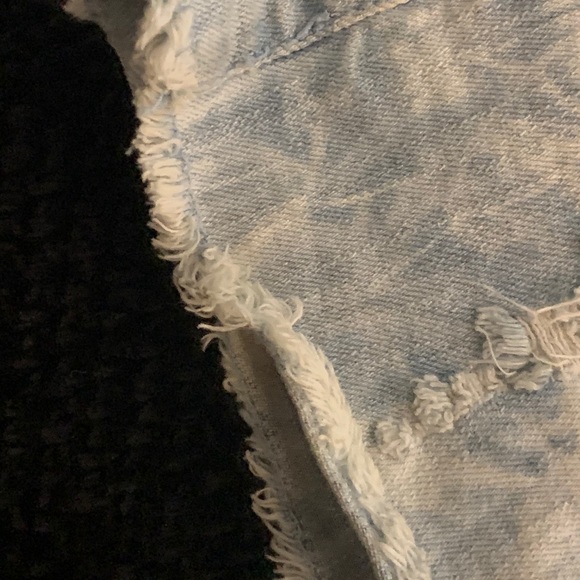 Light Blue Acid Wash Denim Shorts - Picture 4 of 9